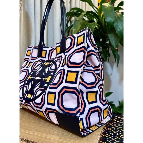 SOLD OUT TORY BURCH - Picture 3 of 14